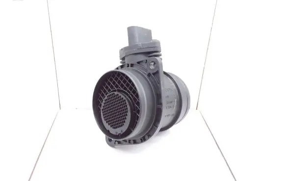 Skoda Octavia Mk2 (1Z) Mass air flow meter 0281002531 038906461B