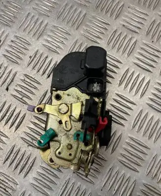 Jeep Grand Cherokee (WJ) Front door lock