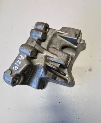 Land Rover Range Rover Evoque L538 Engine mounting bracket 9656597780