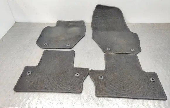 Volvo V60 Car floor mat set 