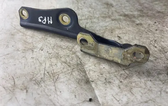 Mitsubishi Pajero Sport I Engine bonnet/hood hinges