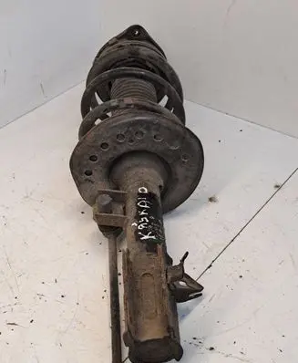 Nissan Qashqai+2 Front shock absorber/damper 54302EY17C