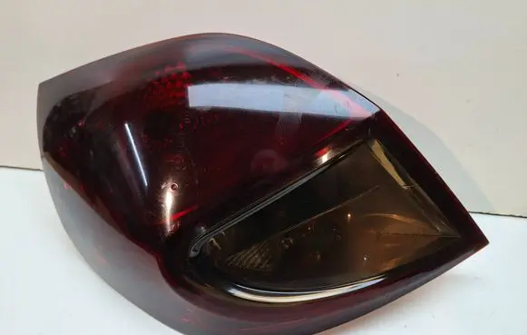 Renault Clio III Rear/tail lights S27639423 8200776048