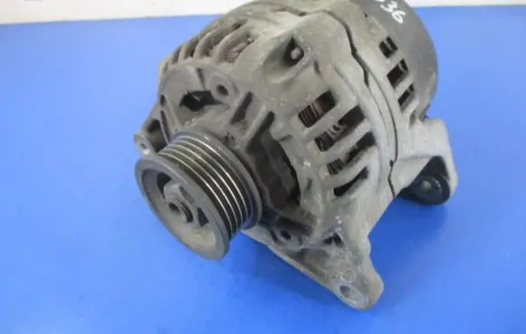 Audi A4 S4 B5 8D Generator/alternator 058903016