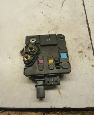 Mercedes-Benz S W220 Fuse box set 2205460541