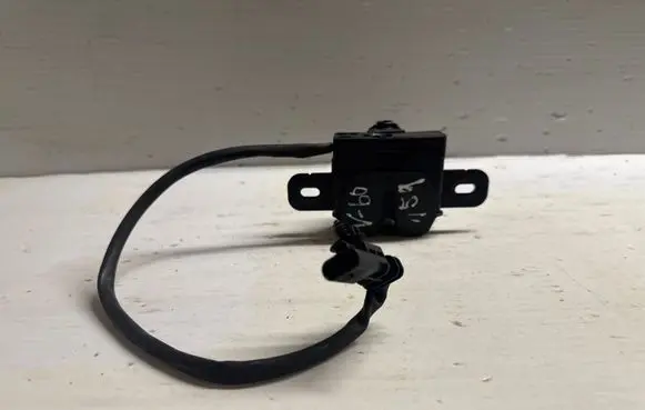 Volvo V60 Engine bonnet/hood lock/catch 31425844