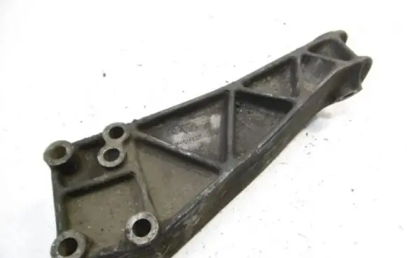 Fiat Tempra Engine mounting bracket 7590377