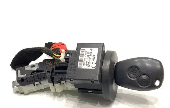 Opel Movano B Ignition lock 8200405701F