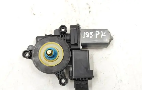 Alfa Romeo Giulietta Front door window regulator motor 72019003 3P2762J 1060735