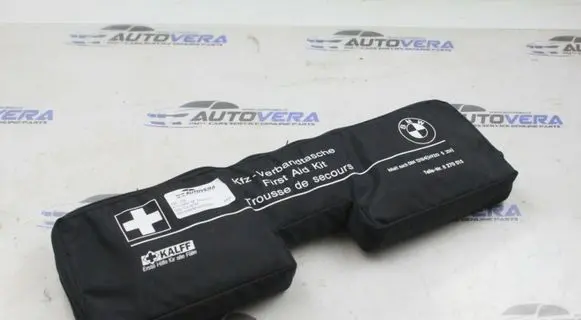 BMW 5 F10 F11 First aid kit 8270015