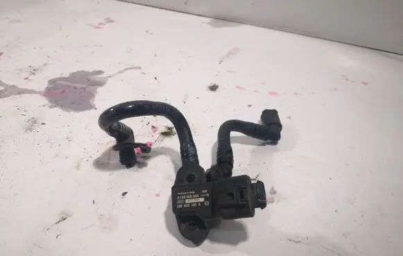 Skoda Octavia Mk2 (1Z) Air pressure sensor 036906051G 0261230081