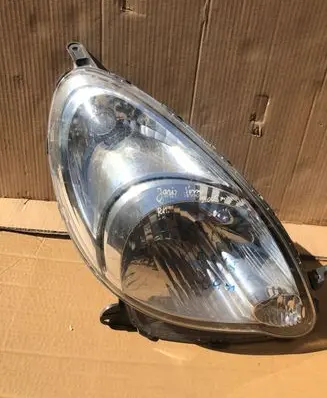 Toyota Yaris Headlight/headlamp
