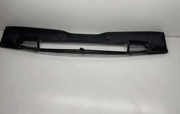BMW X5 E53 Wiper trim 8409048
