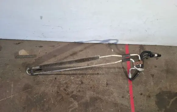 Volvo V70 Power steering radiator 31302549