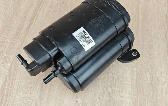 BMW 8 G16 Active carbon filter fuel vapour canister 7475674