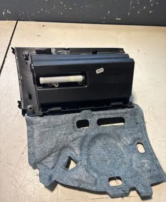 Opel Zafira C Glove box 13293530 20892627 332910517