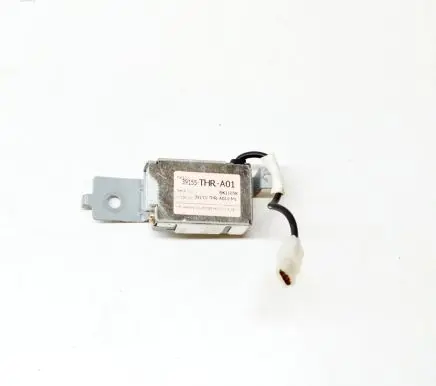 Honda Odyssey Aerial antenna amplifier 39155THR 39155THRA01