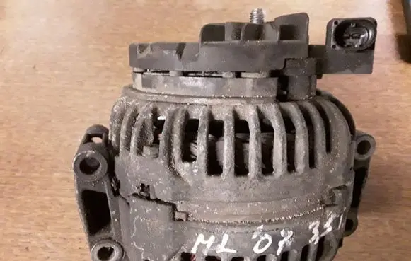 Mercedes-Benz ML W164 Generator/alternator 0124625023 A2721540102