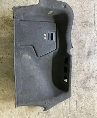 Opel Vectra C Trunk/boot lower side trim panel 13173588