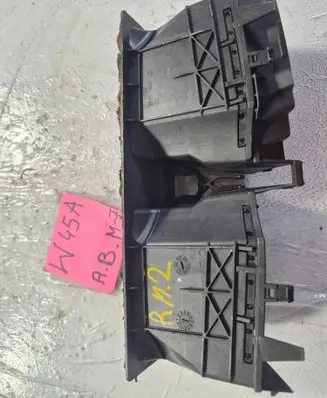 Renault Megane II Rear air vent grill 7521IND