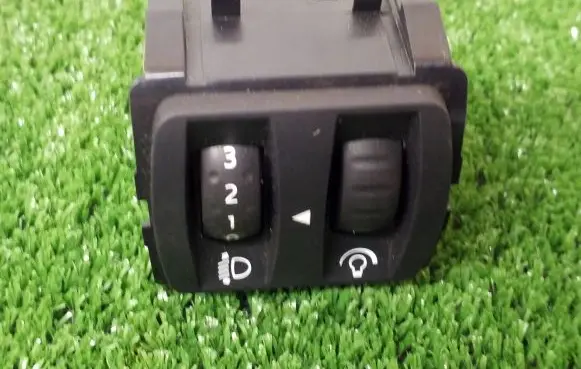Opel Vivaro Headlight level height control switch 251900567R A414547 180523