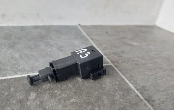 Clutch pedal sensor