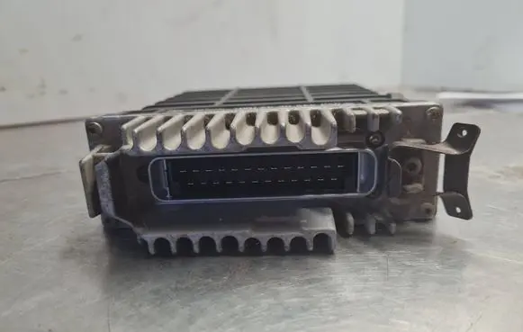 Mercedes-Benz Vito Viano W638 Engine control unit/module 0281001705