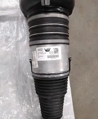 Audi Q7 4M Front shock absorber/damper 4M0616039 4M0413037
