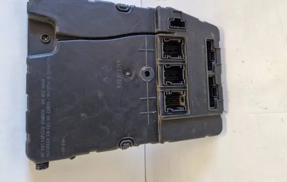 Renault Scenic II - Grand scenic II Comfort/convenience module 8200606826