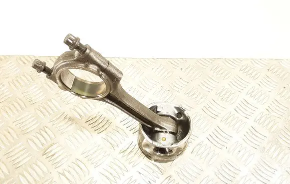 Volvo XC60 Piston with connecting rod 81L123