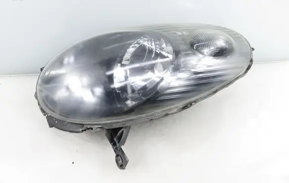 Nissan Micra Headlight/headlamp 26060AX705