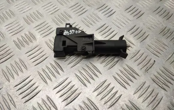 Mercedes-Benz A W169 Fuel tank cap lock motor A2038201997 A1698201414