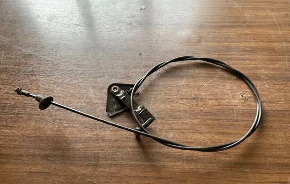 Audi A4 S4 B5 8D Engine bonnet/hood lock release cable 