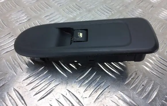Peugeot 508 Electric window control switch 96661102XT