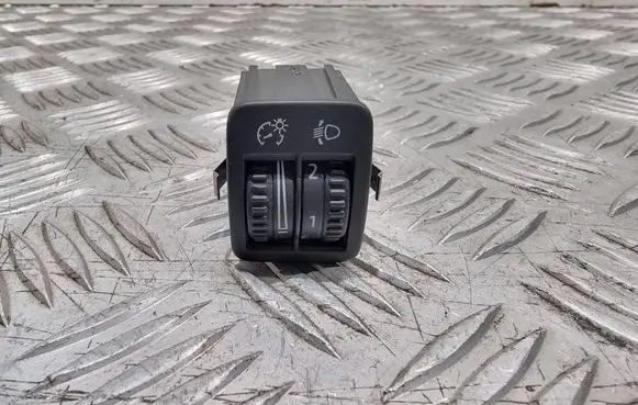 Volkswagen Golf Plus Headlight level height control switch 5M0941333A