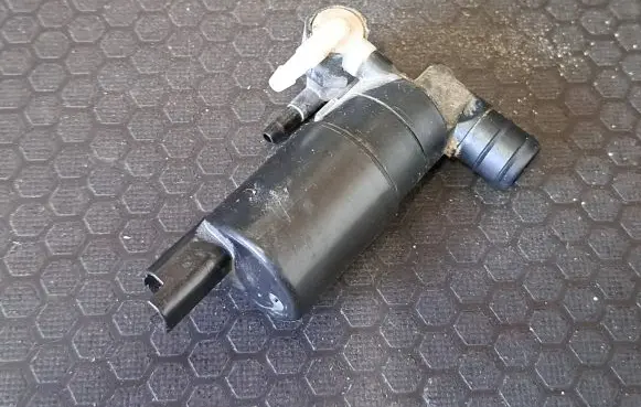 Renault Trafic II (X83) Windscreen/windshield washer pump 11148700001