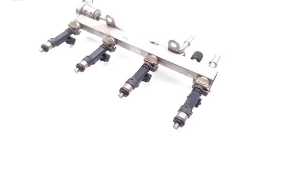 Opel Corsa E Fuel injectors set 0280158205 0280151267 55577580