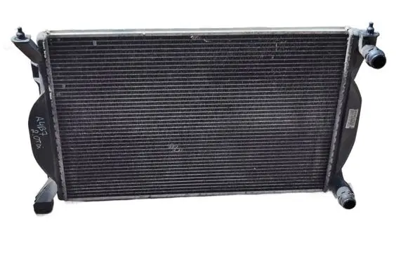 Audi A4 S4 B7 8E 8H Coolant radiator 8E0121251A