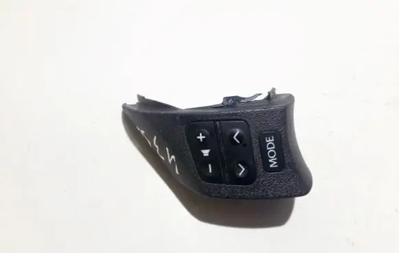 Steering wheel buttons/switches