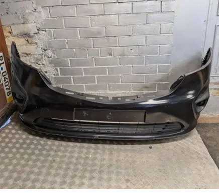 Opel Vivaro Front bumper 93868852 23017900