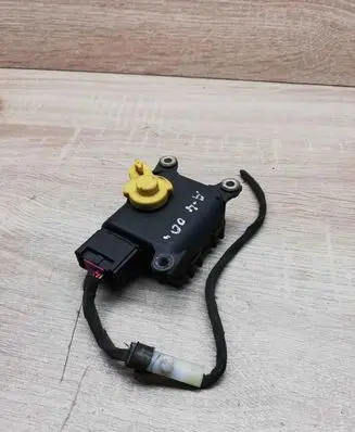 Volkswagen Golf IV Air flap motor/actuator 0132801214