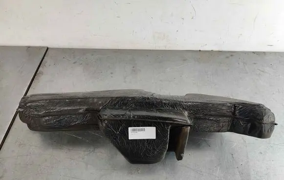 Maserati Quattroporte Fender foam support/seal 67064100