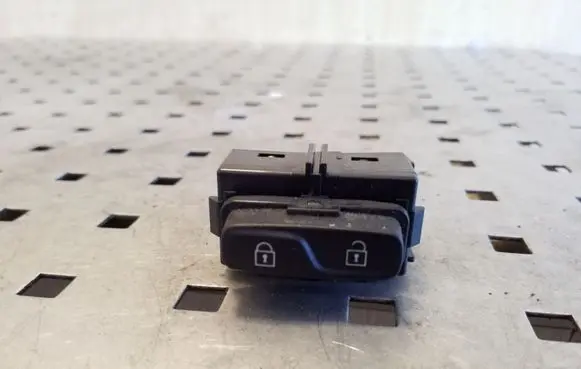 Volvo XC60 Central locking switch button 31318988