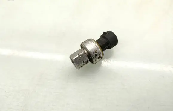 Chevrolet Epica Air conditioning (A/C) pressure sensor 