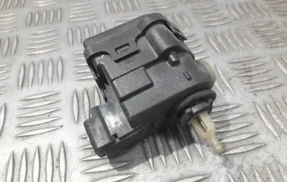 Renault Laguna II Headlight level adjustment motor 8200006664 00816400