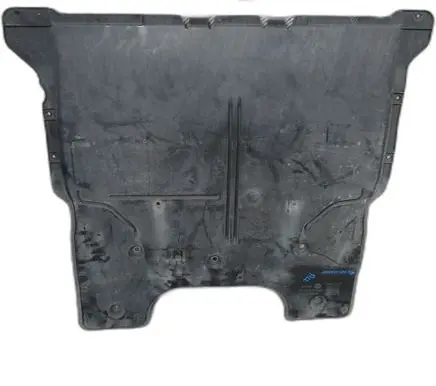 Volkswagen Polo VI Engine splash shield/under tray