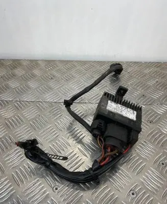 Audi A4 S4 B7 8E 8H Coolant fan relay 8E0959501L 898064000