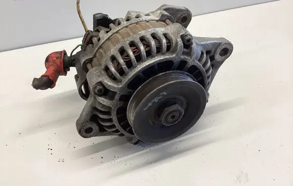 Nissan X-Trail T30 Generator/alternator 231005M310