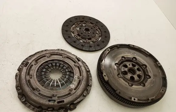 Audi Q3 8U Clutch set kit 03L141031P