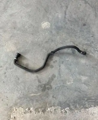 BMW 5 F10 F11 Engine coolant pipe/hose 7811984